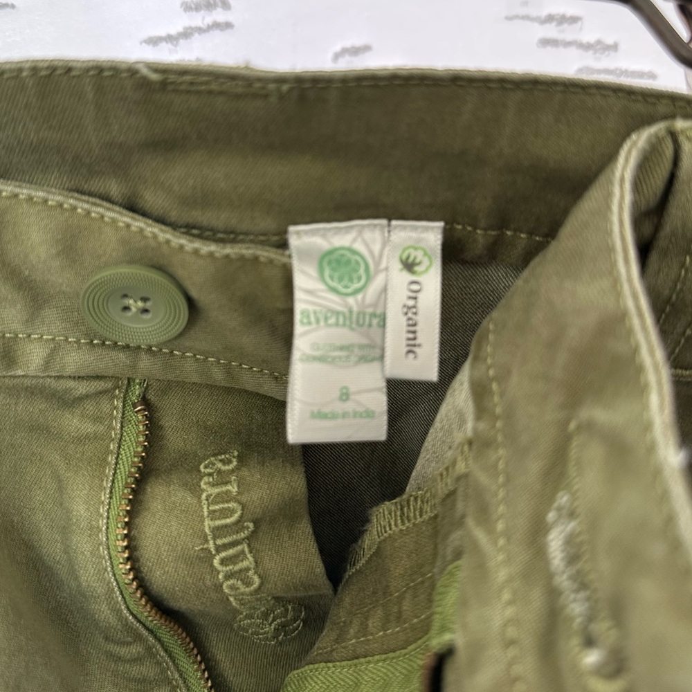 Aventura Women's Olive Cropped Pants - Picture 6 of 6